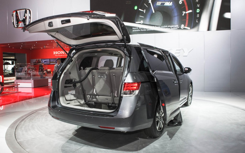 2014-Honda-Odyssey