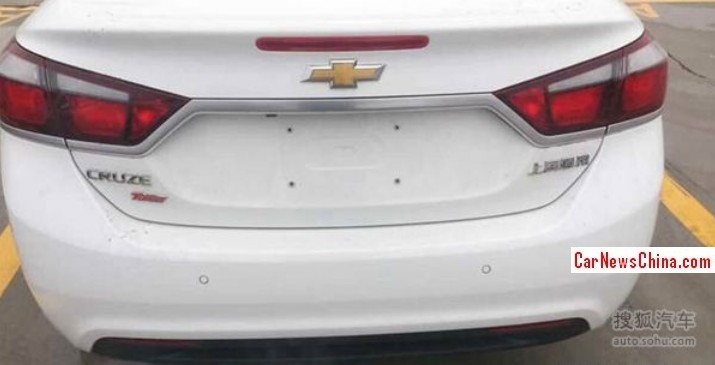 Chevrolet_Cruze_2015-3