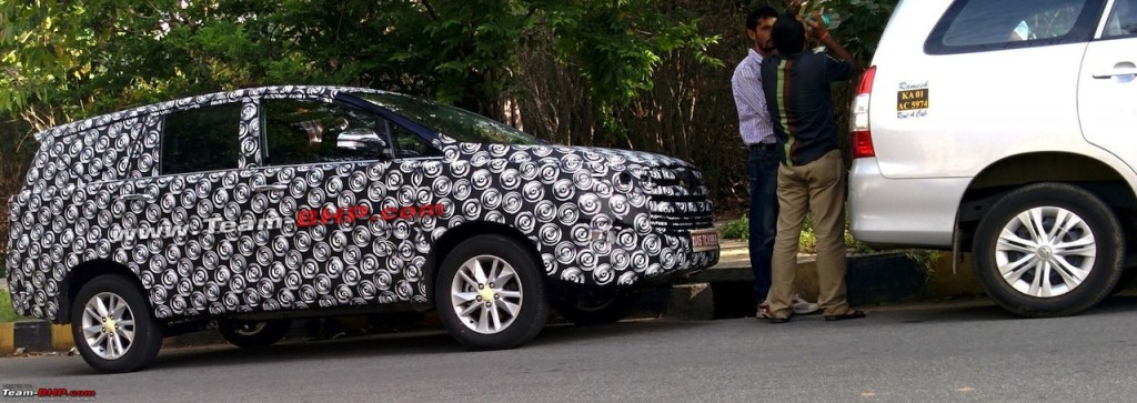2016-Toyota-Innova-spyshot