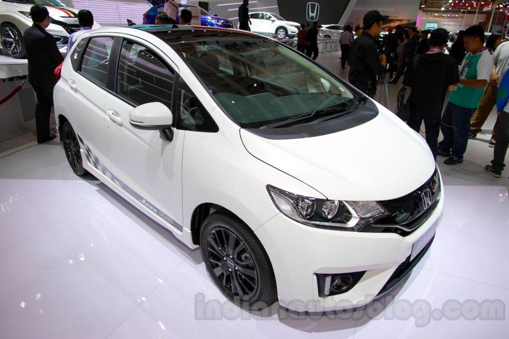 Honda-Jazz-RS-Black-Top-