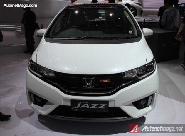 Honda-Jazz-RS-Black-Top-Limited-Edition-630x462
