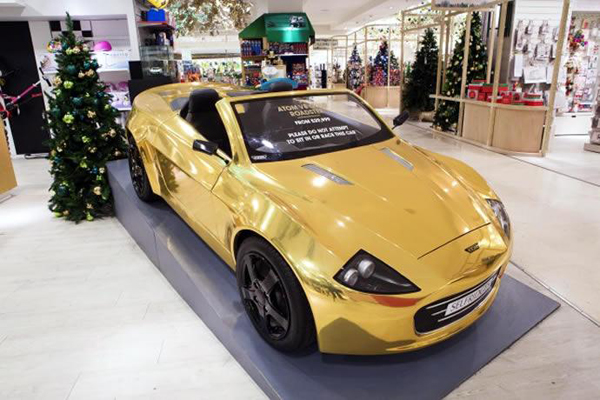 Gold-plated-electric-car-2