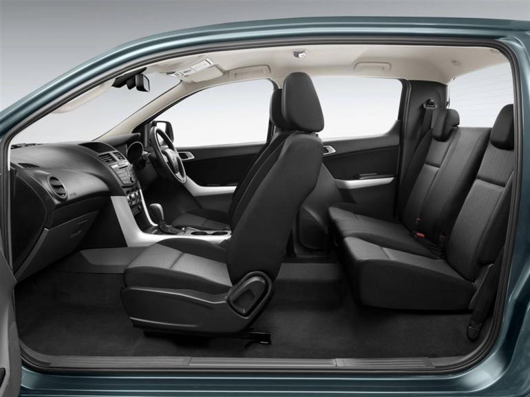 Mazda-BT50-Pro-Eclipse-7