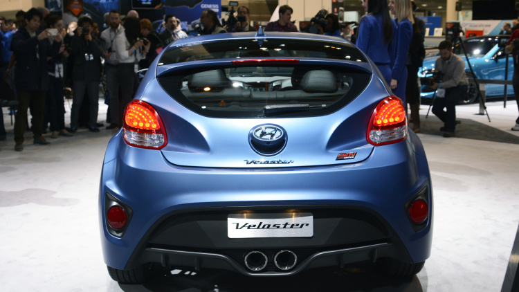 2016-hyundai-veloster-rally-edition-2