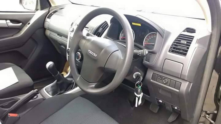 D-max-Minorchange-2015-4