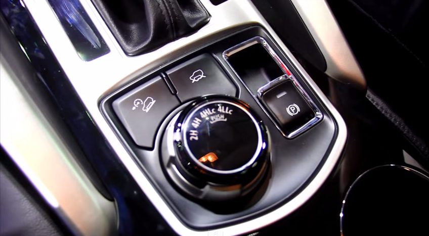 Pajero-2016-9