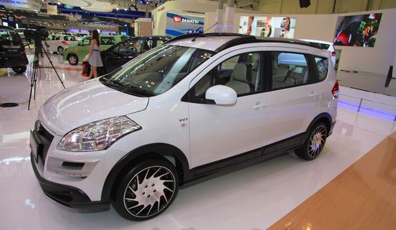 Suzuki-Ertiga-2015