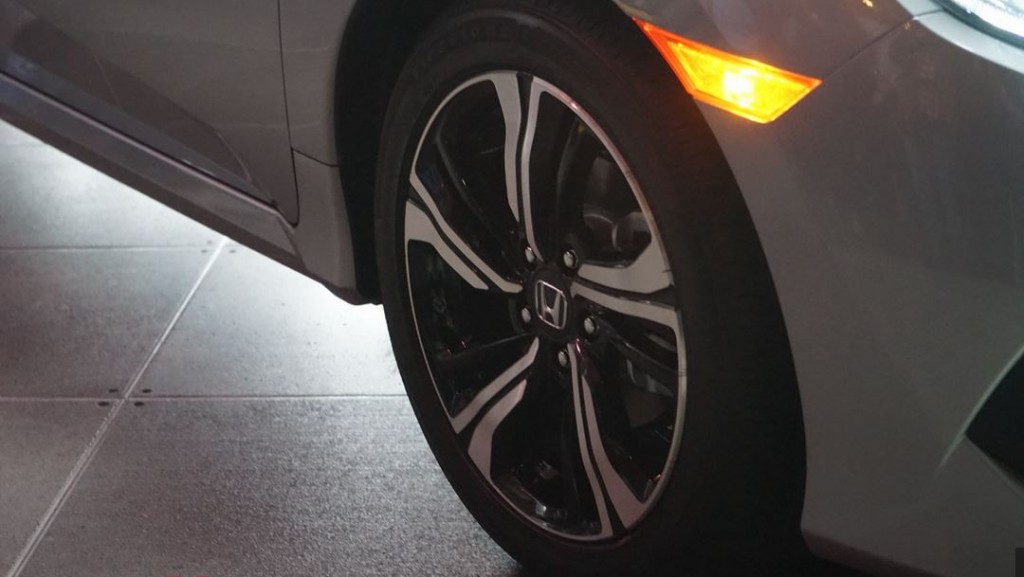 All-New-Civic-2016-6
