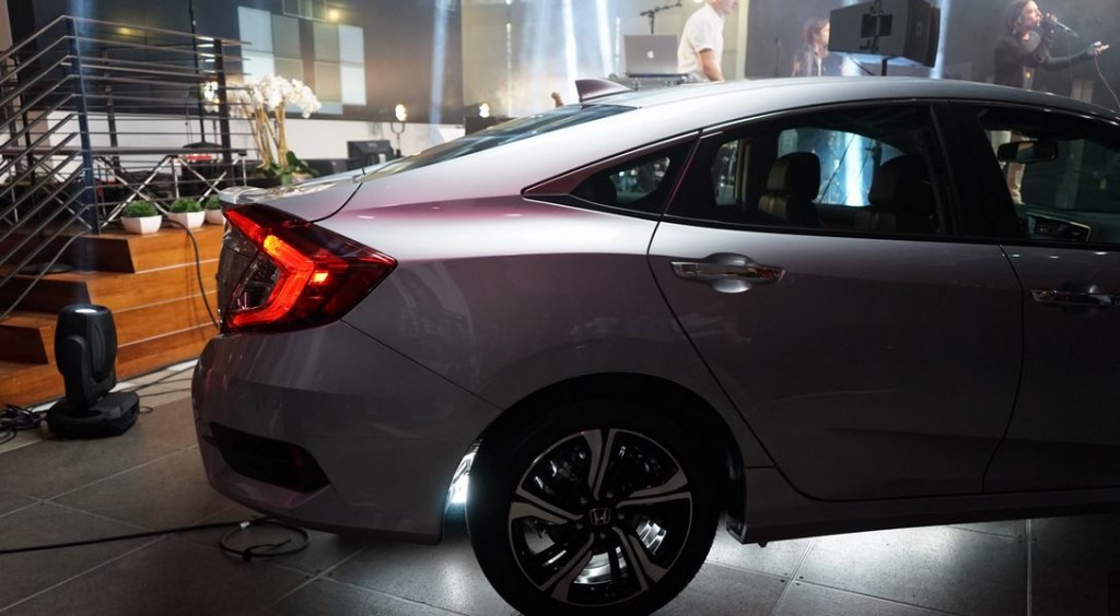 All-New-Civic-2016-8