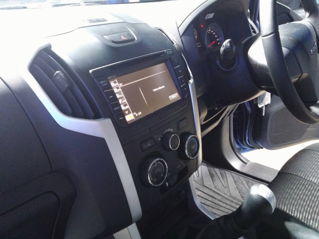 D-max-Blue-power-dvd