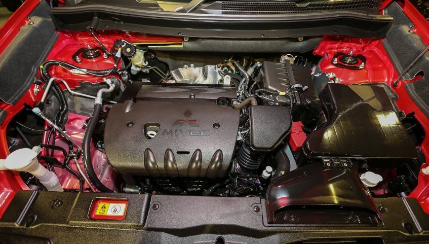 New-Mitsubishi-Outlander-2016-5
