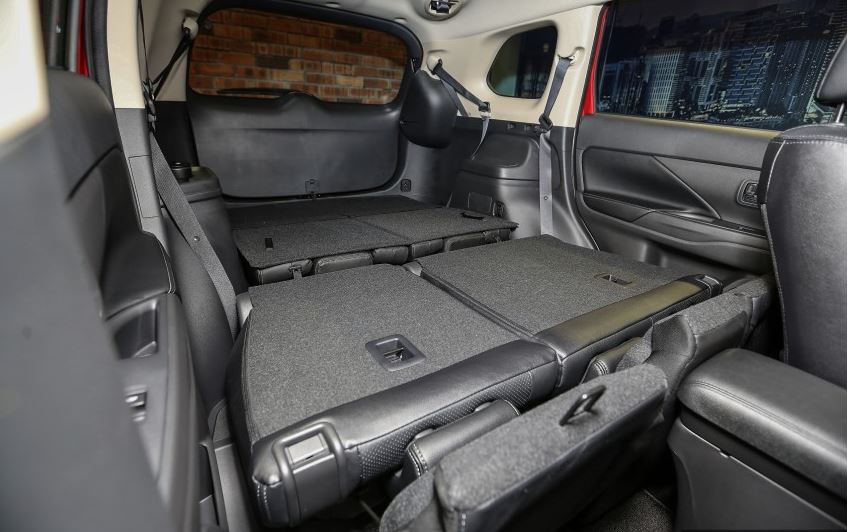 New-Mitsubishi-Outlander-2016-7