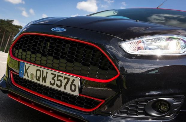 ford-fiesta-black-limited-edition3