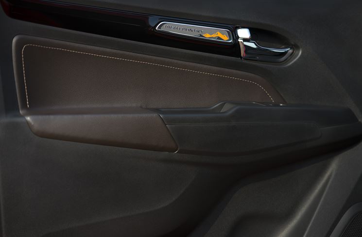 chevrolet-Colorado-2017-11