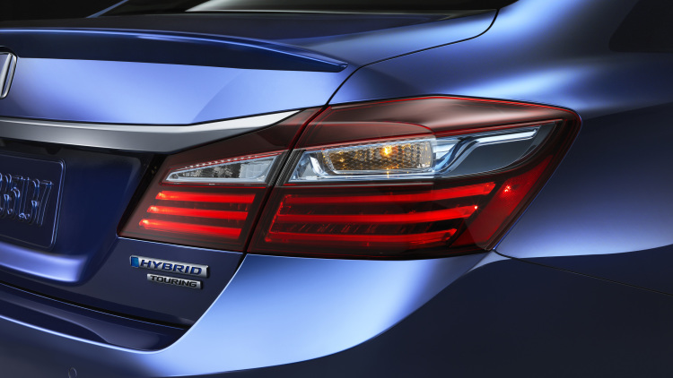 Honda-Accord-Hybrid-5