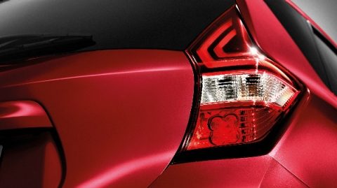 Nissan-note-2017-b