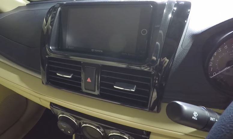 ToyotaVios2017-8