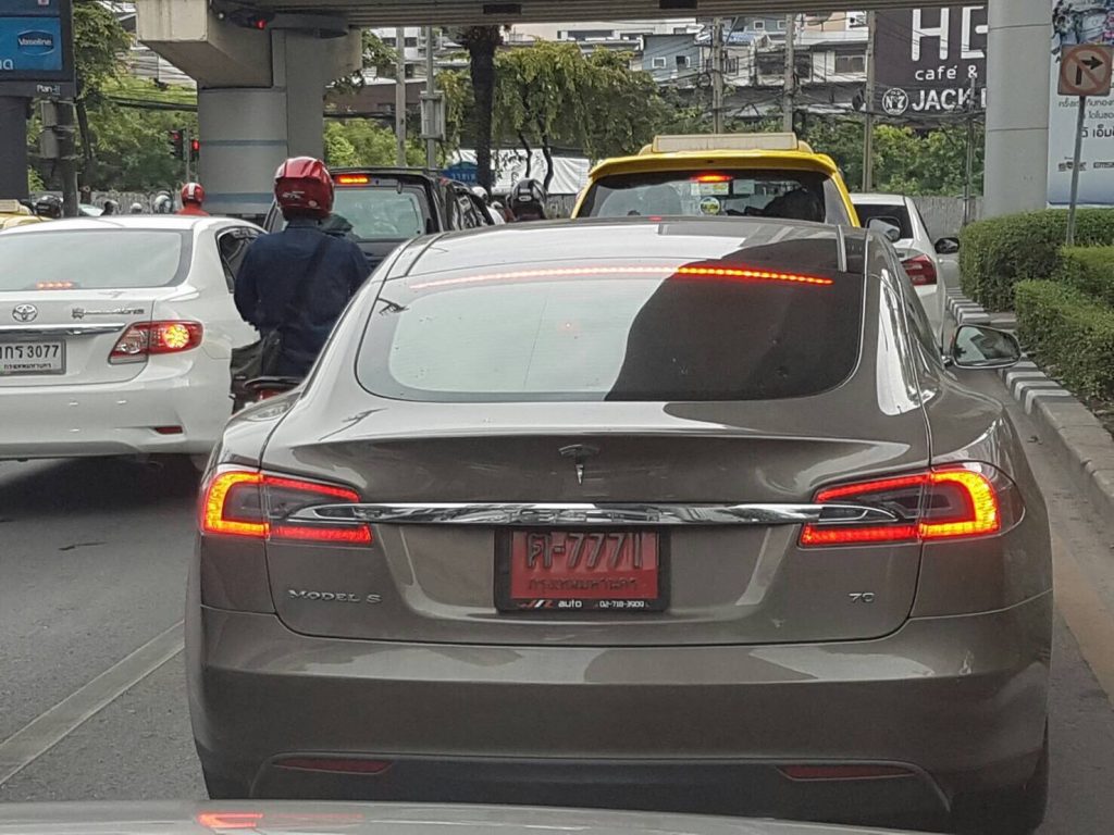 tesla model 3 ราคา ใน ไทย m